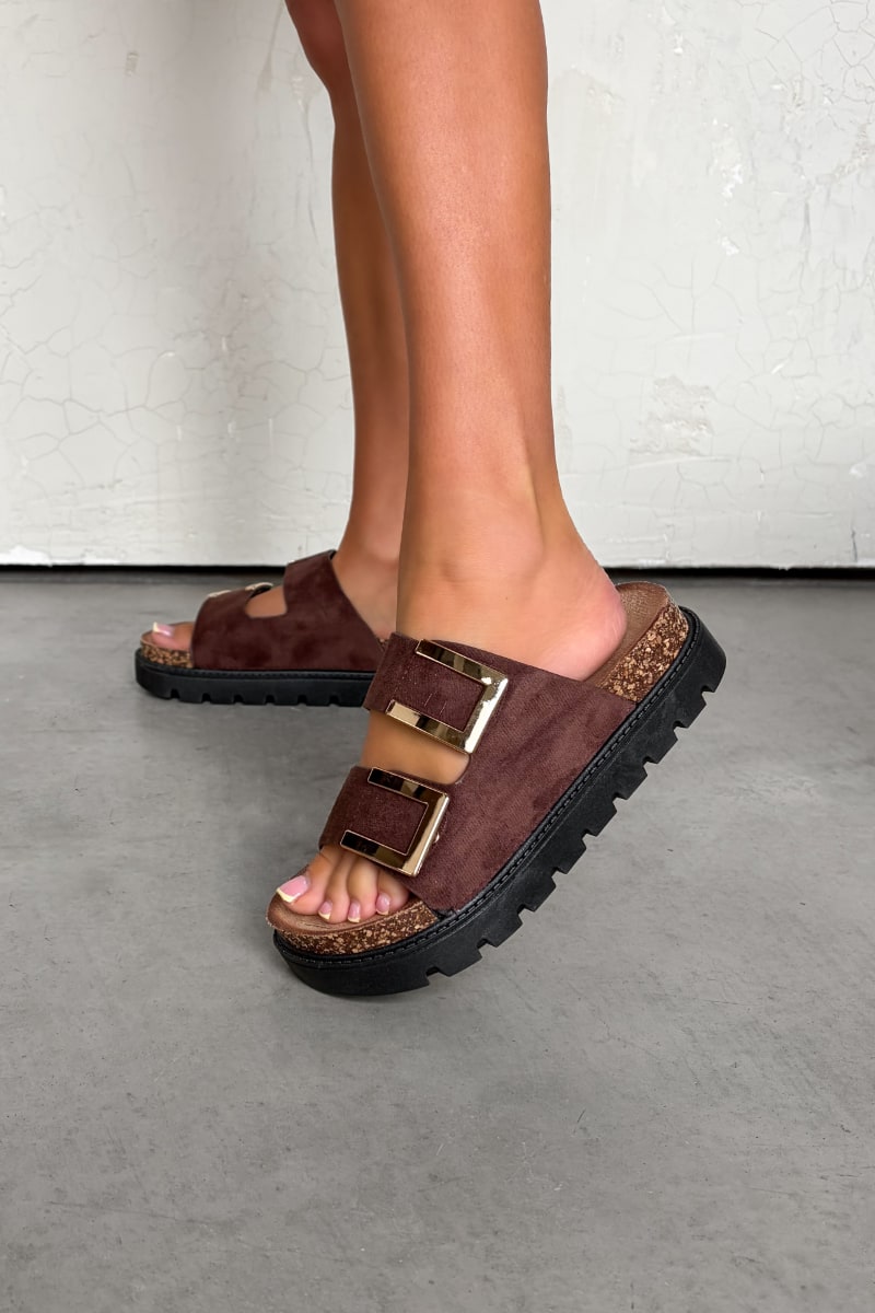 Sandalias Diana con Hebilla Dorada