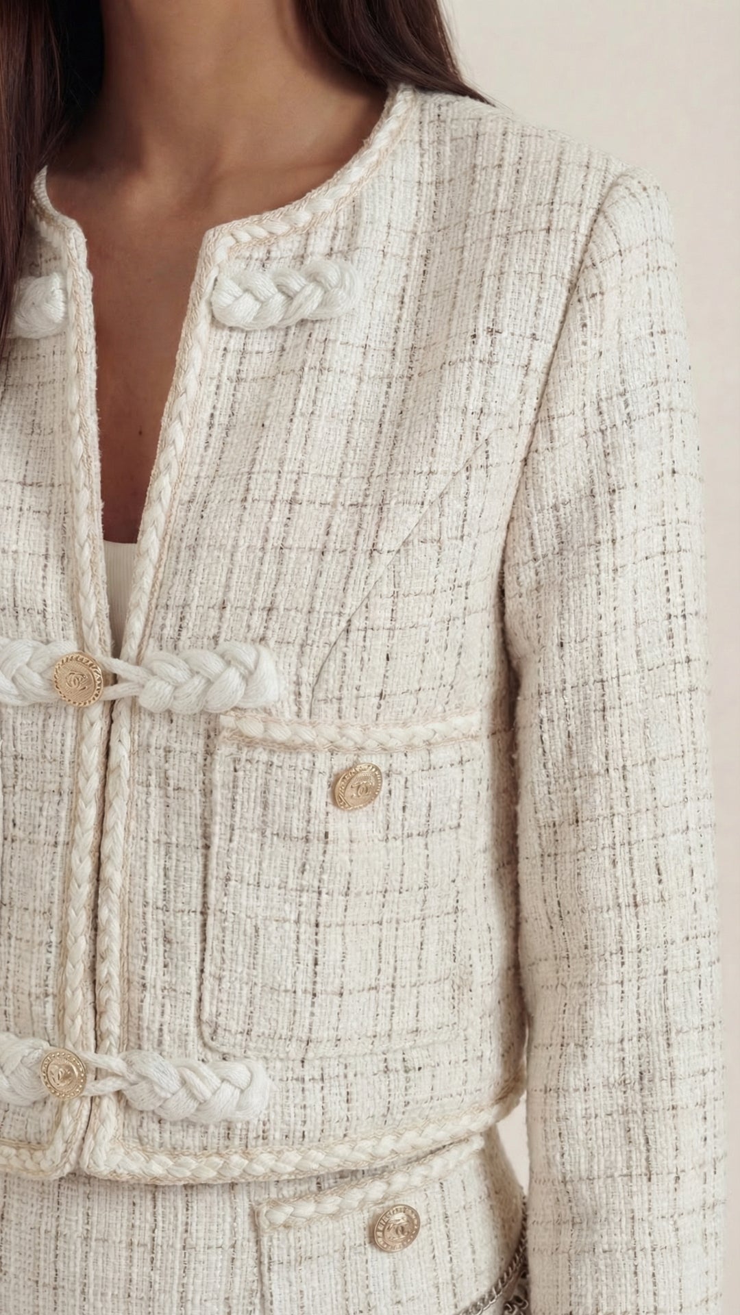 Conjunto Doris de Chaqueta Tweed Corta y Minifalda Plisada