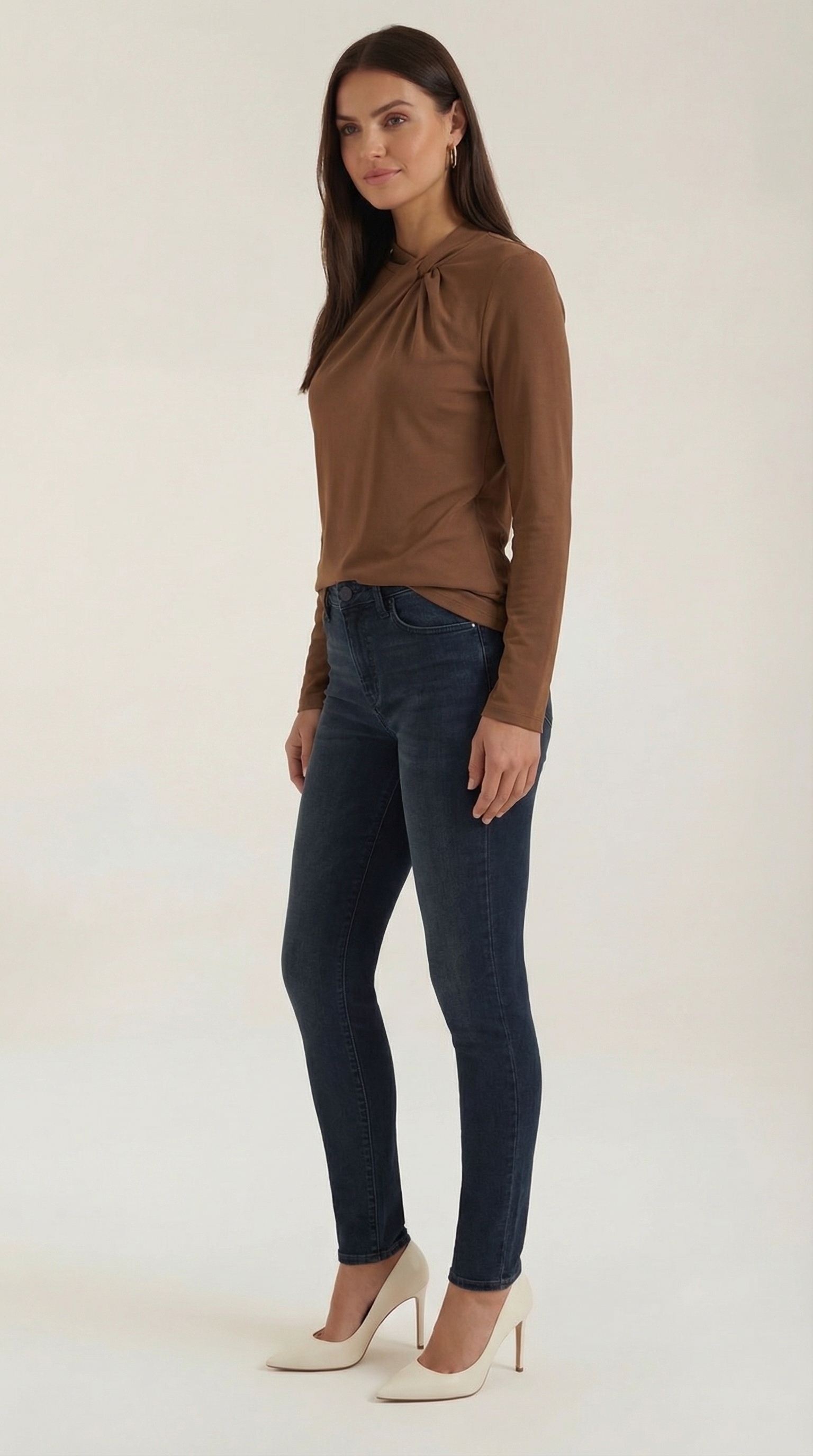 Blusa Jamie con Cuello Alto Anudado