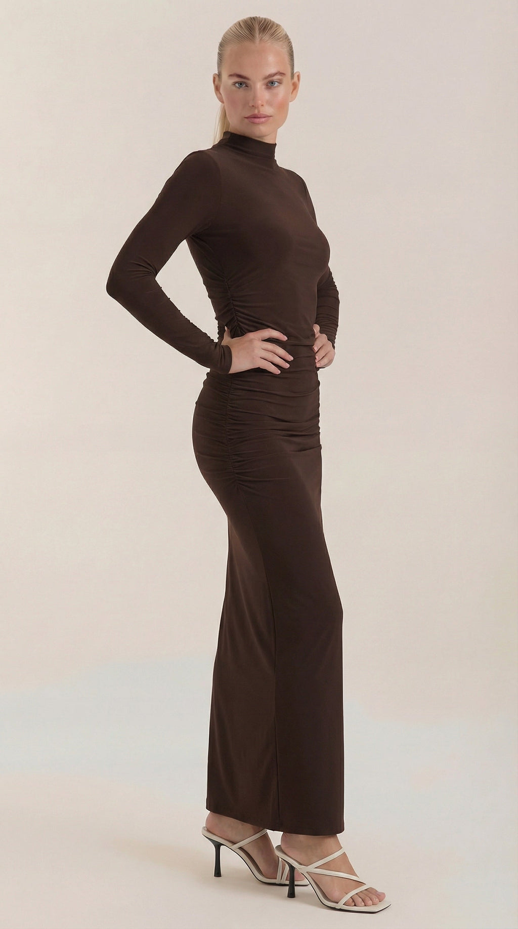 Vestido Maxi Krista con Cuello Alto