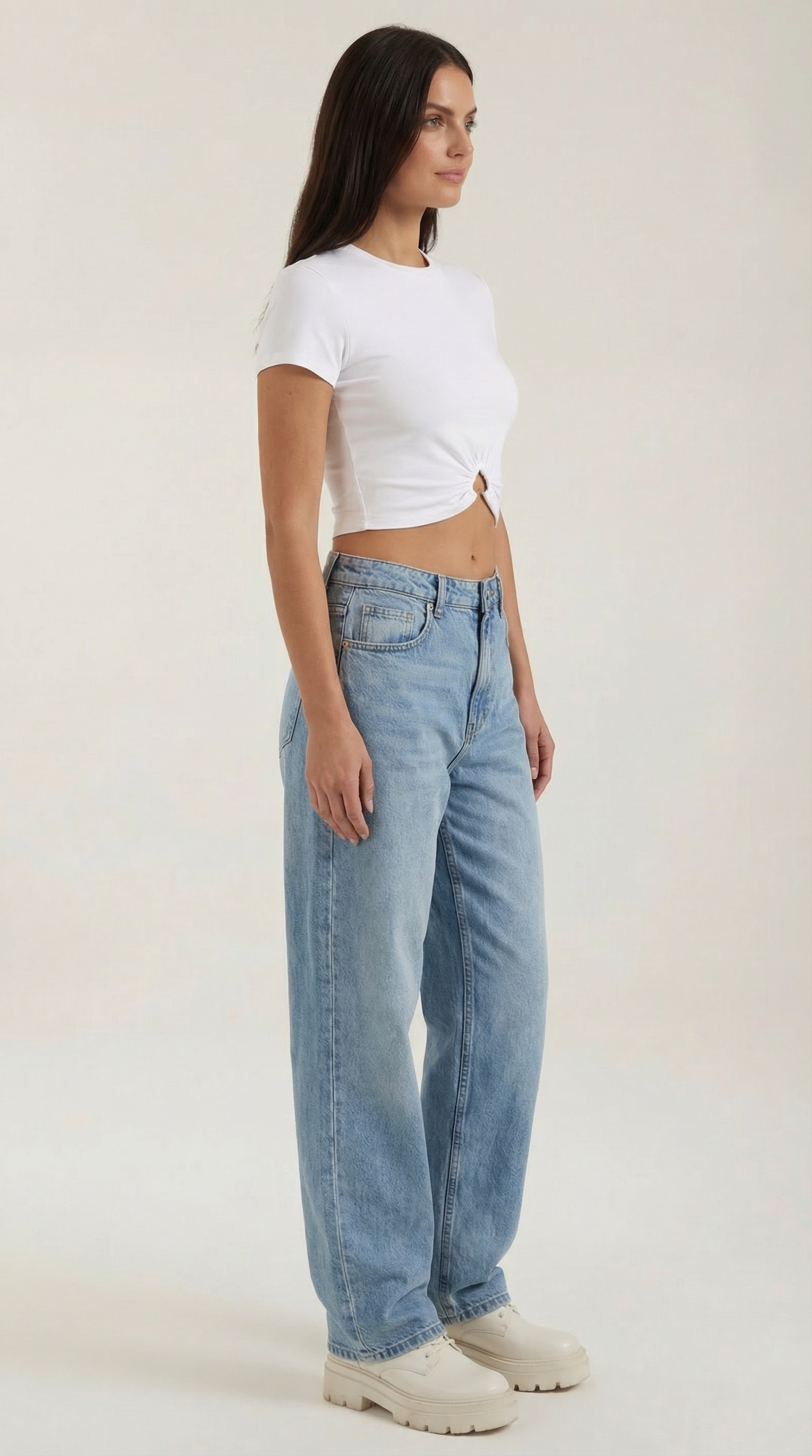 Crop Top Luna con Detalle de Nudo