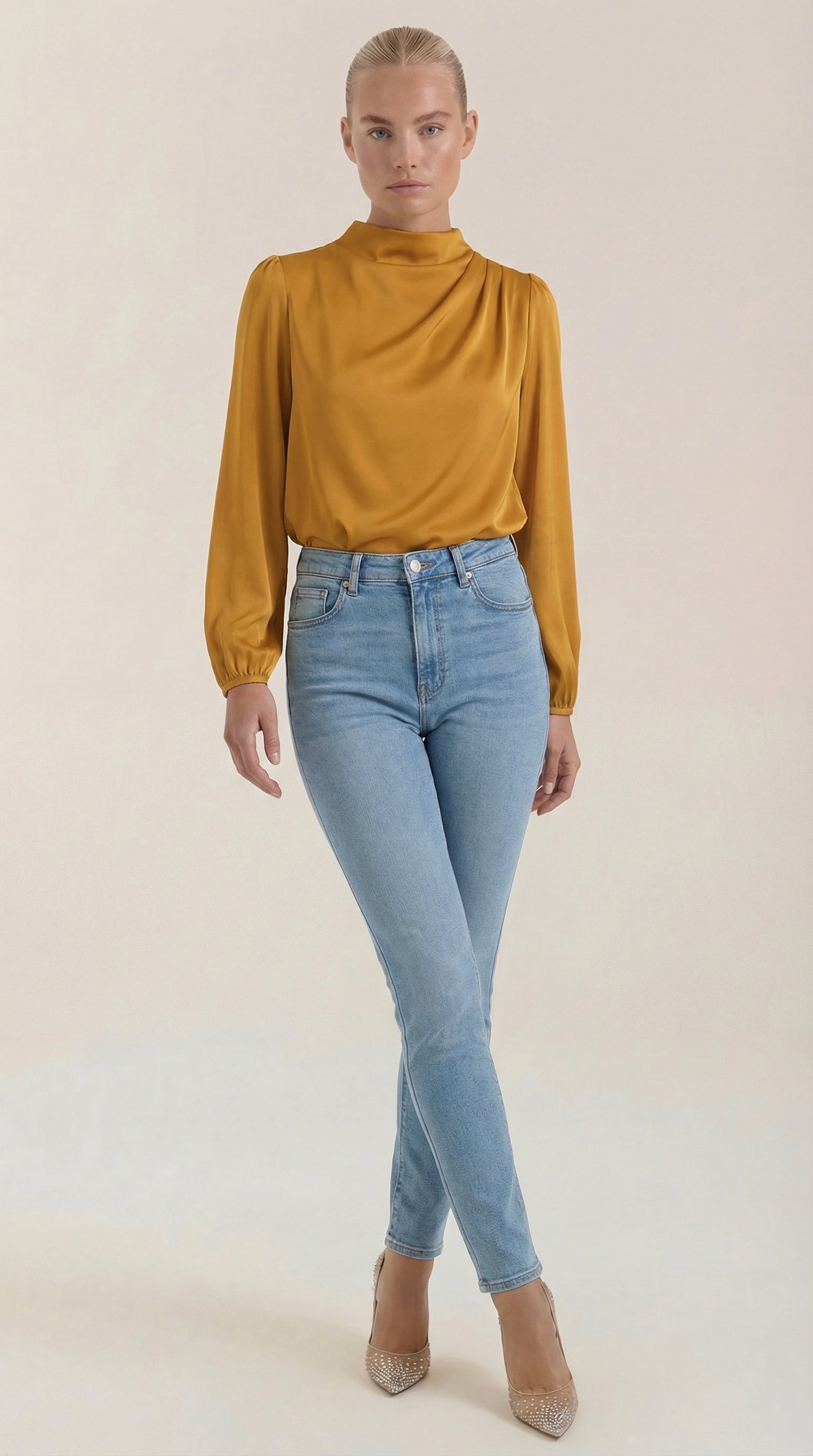 Blusa Marcia de Manga Larga Abullonada