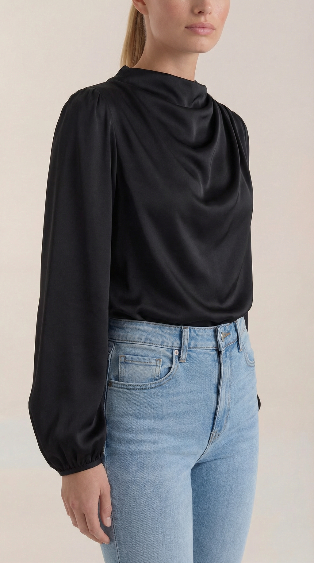 Blusa Marcia de Manga Larga Abullonada