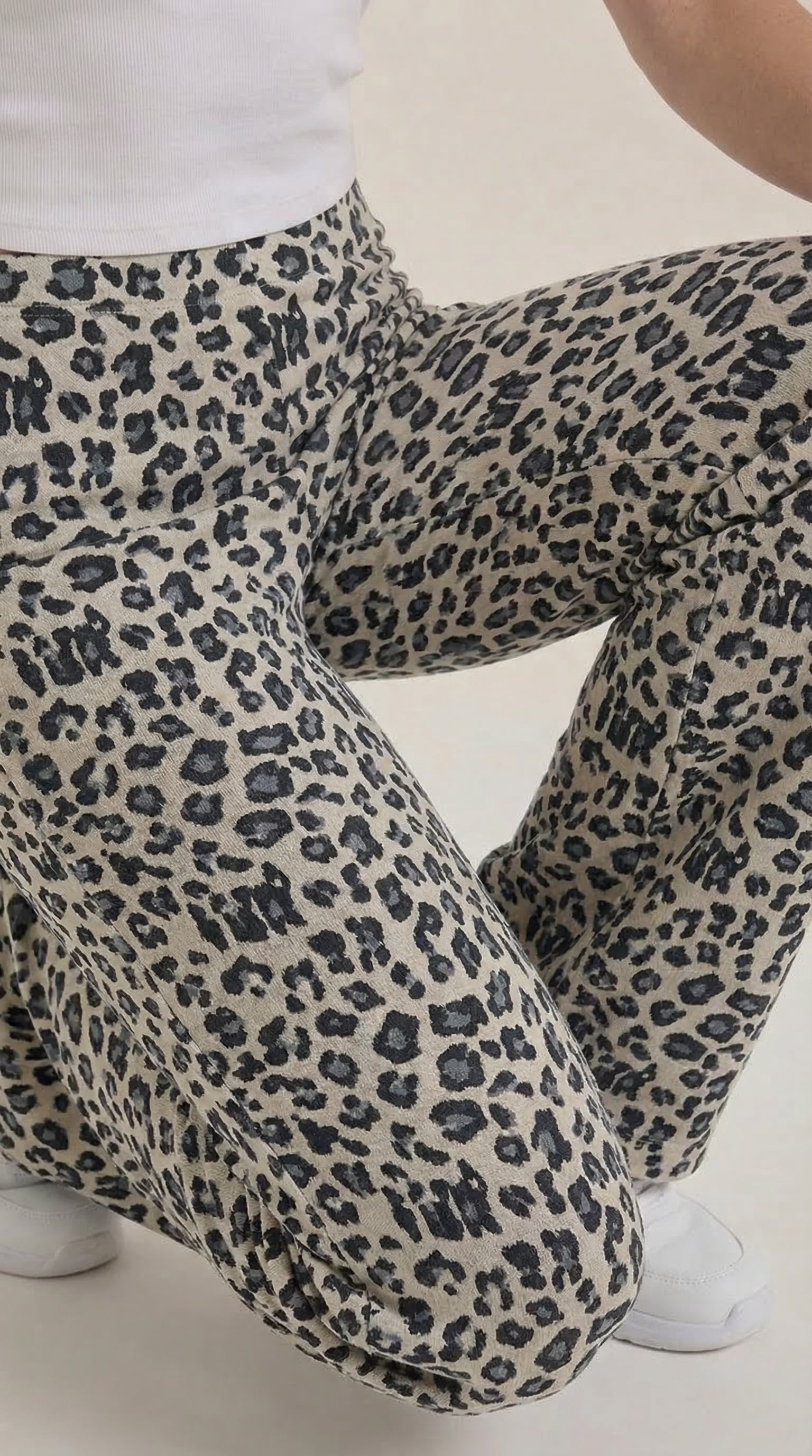 Pantalón Cleo con Estampado Leopardo