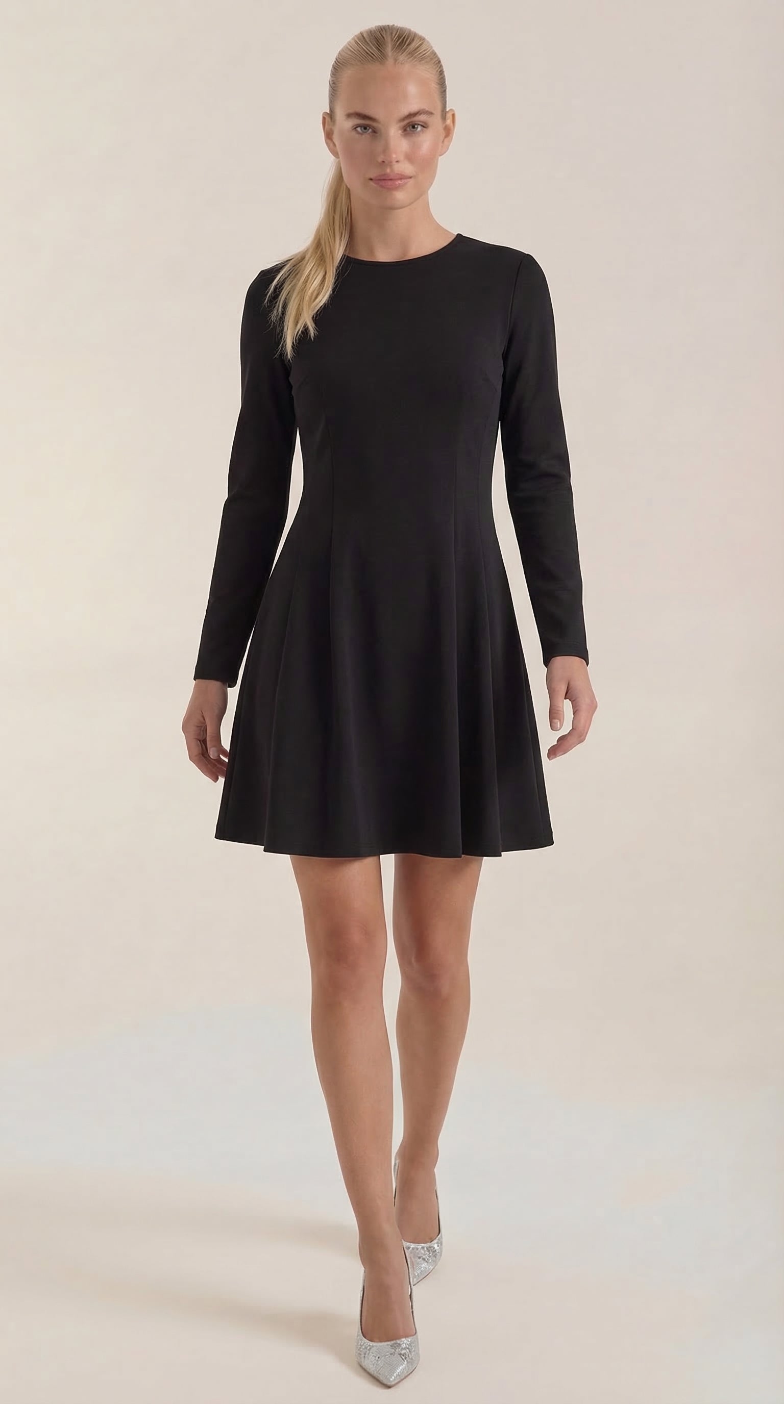 Vestido Mini Ebony con Cuerpo Entallado